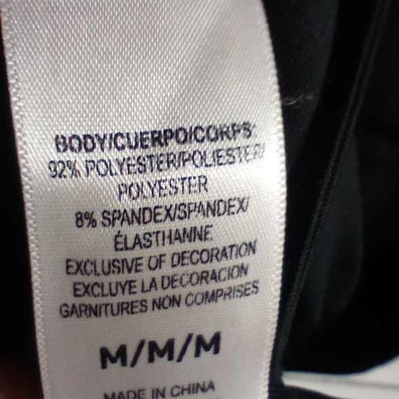 Reebok Burst Bra Size Medium with Medium Support Shiny Black Logo on Chest - Picture 6 of 7